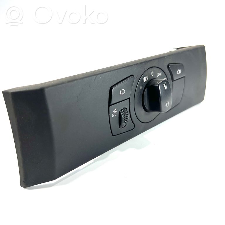 Headlight switch