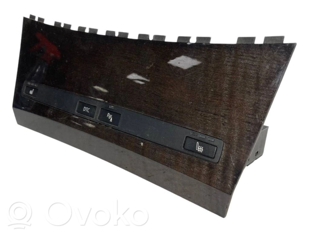 Seat heating switch
