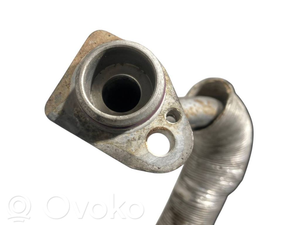 Air conditioner pipe(s) / hose(s)
