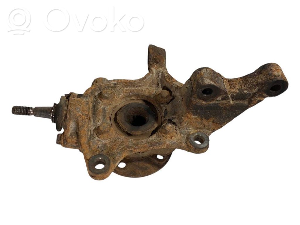 Priekšējā riteņa rumbas vārpstas šarnīrs (stupica, capfa)