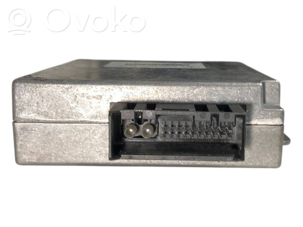 Tālruņa vadības bloks