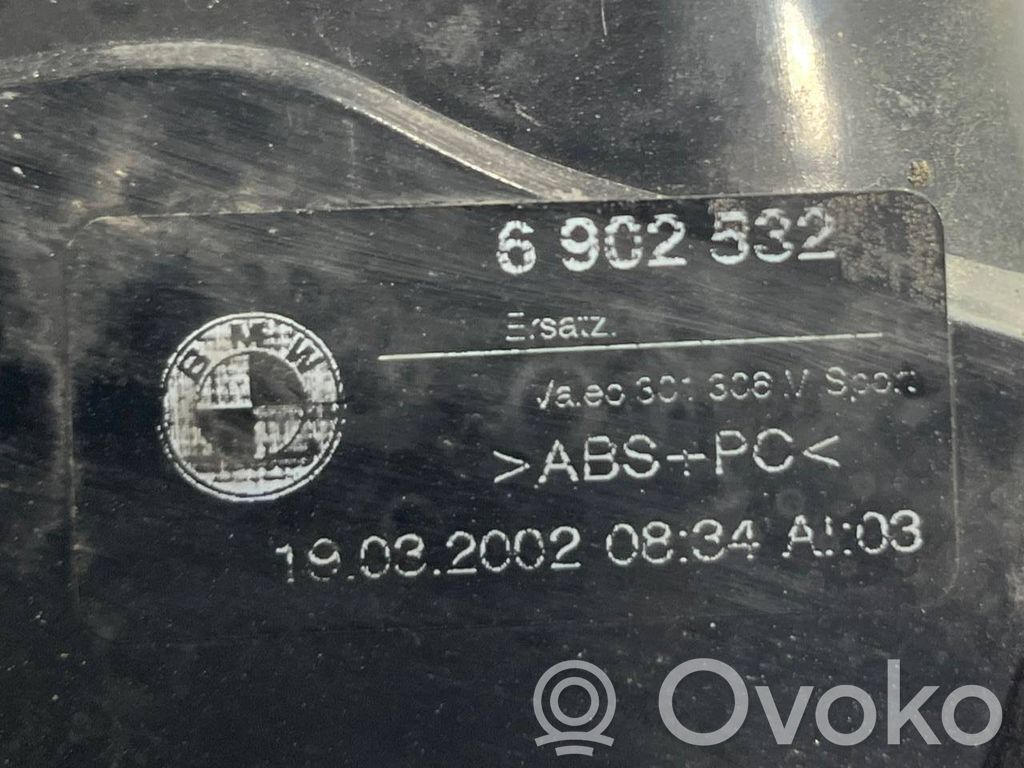 Aizmugurējais lukturis virsbūvē