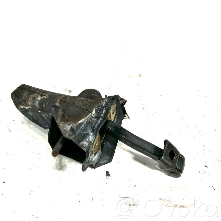 Durvju atvēruma ierobežotājs