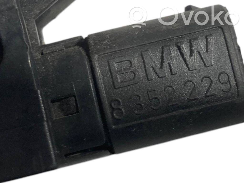 Bonnet opening/closing sensor