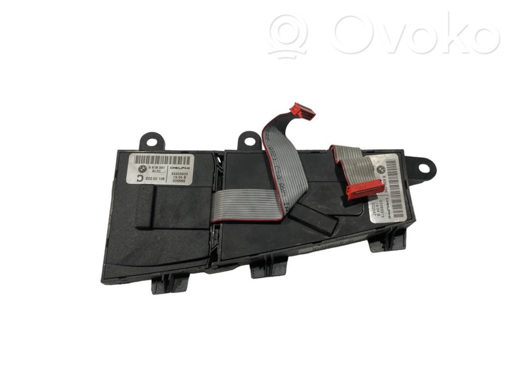 Seat adjustment switch(es)