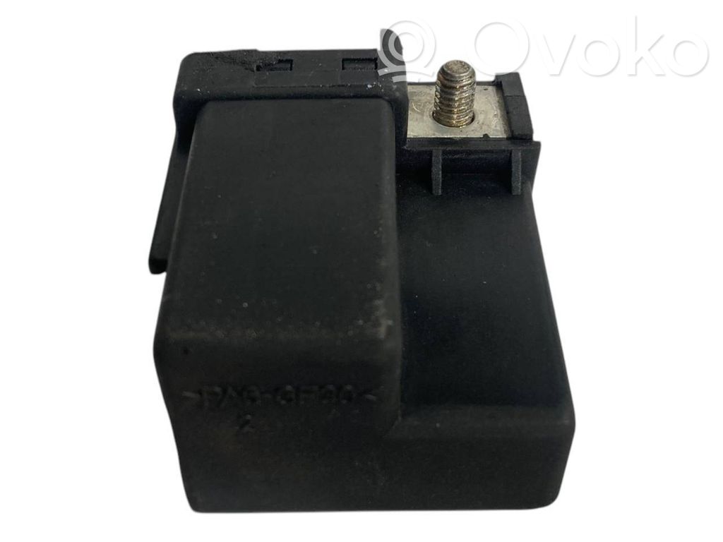Glow plug relay