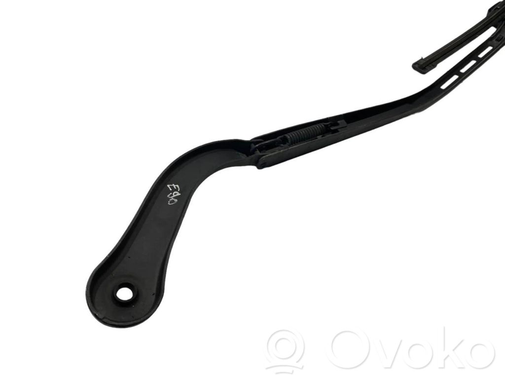Windshield wiper arm