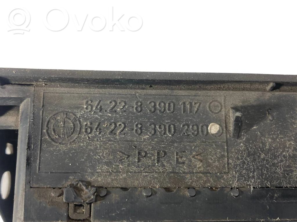 Задняя воздухо-вентиляционная решетка