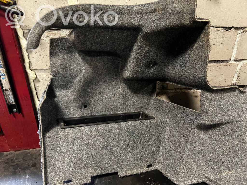 Side decorative trim panel