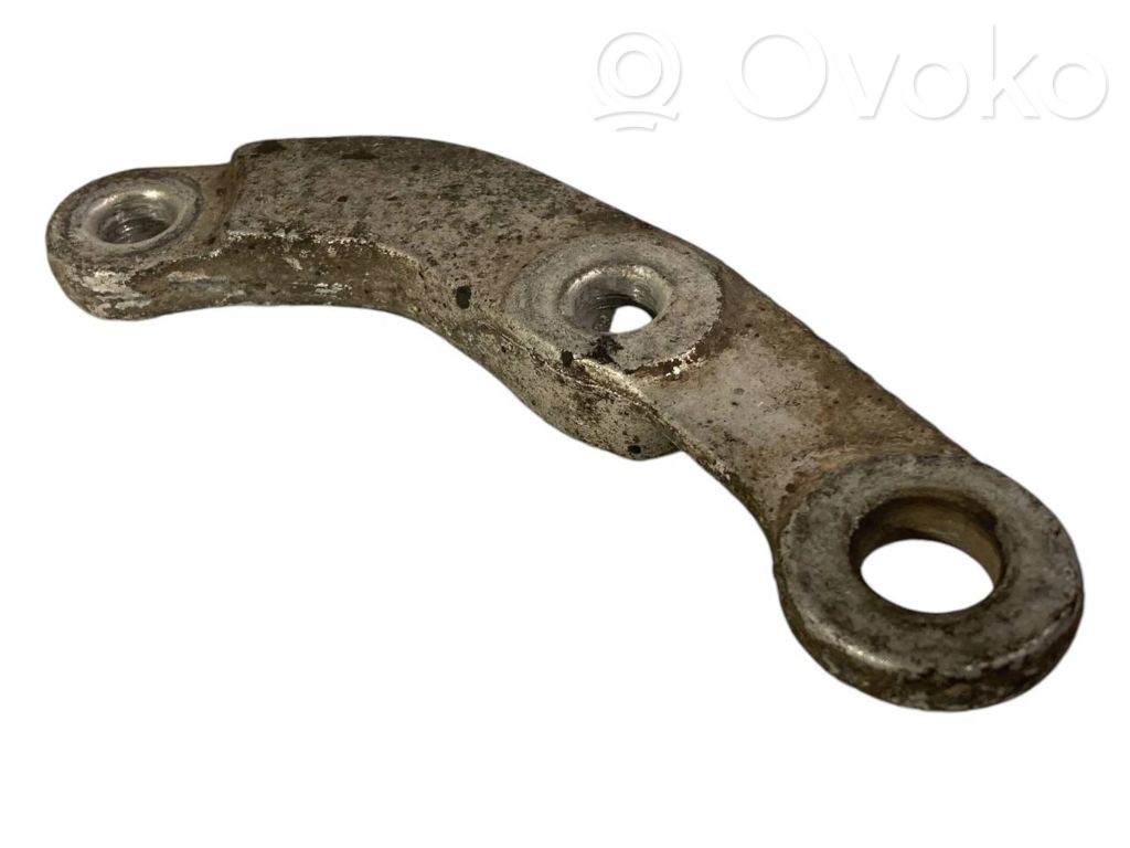 Stabilizatora stiprinājums (priekšā)