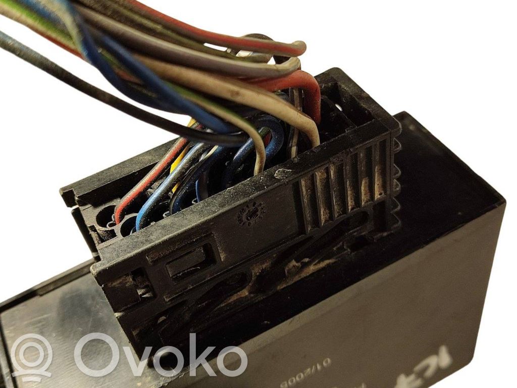 Trailer hitch control unit