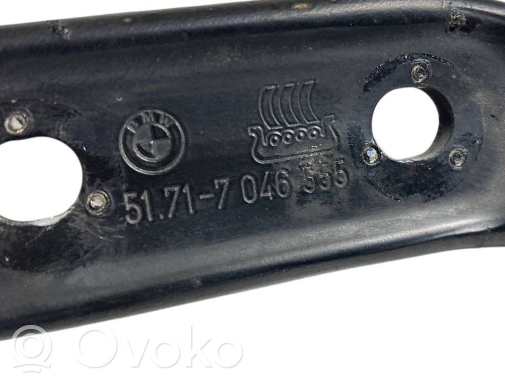 Другой тип детали моторного отсека