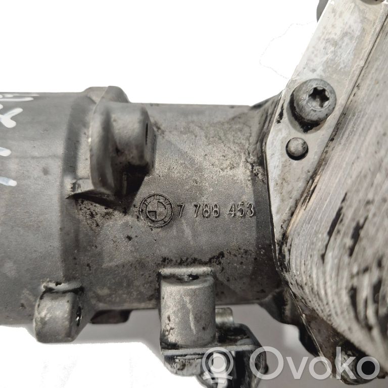 Eļļas filtra turētājs / dzesētājs