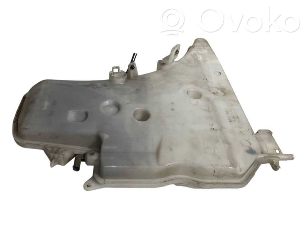 Window fluid tank