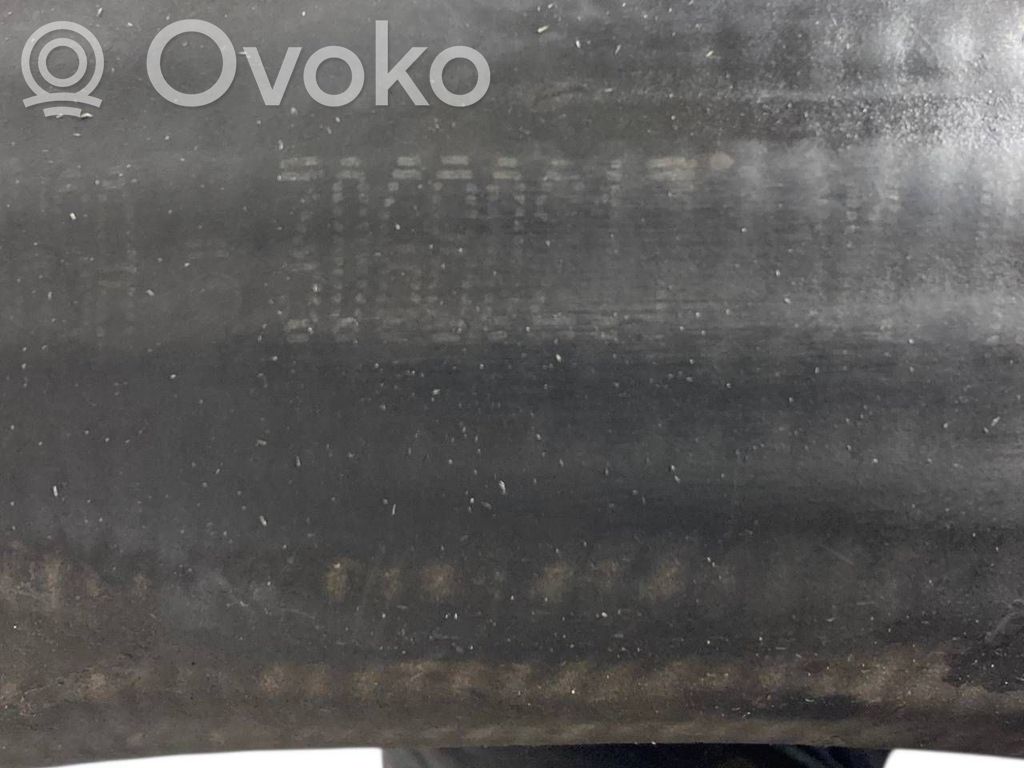 Interkūlera šļūtene (-es) / caurule (-es)