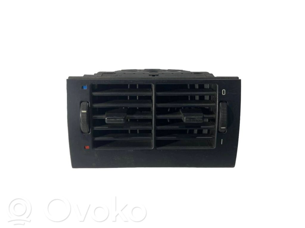 Aizmugurējā gaisa - ventilācijas reste