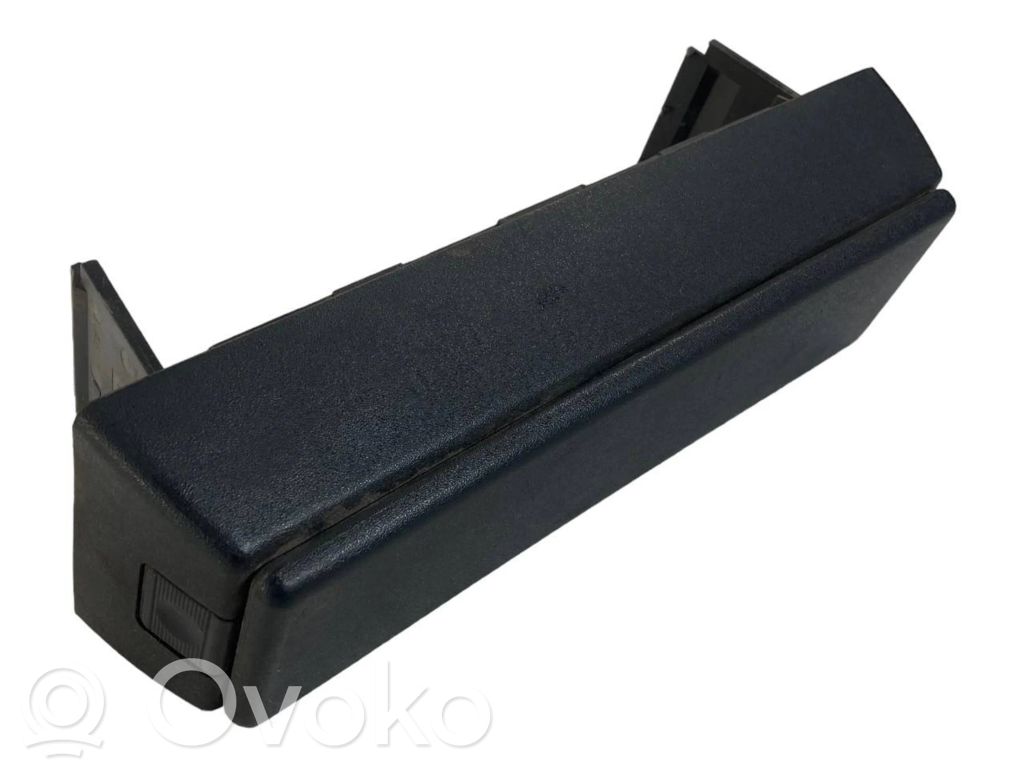 Storage compartment cover - lid