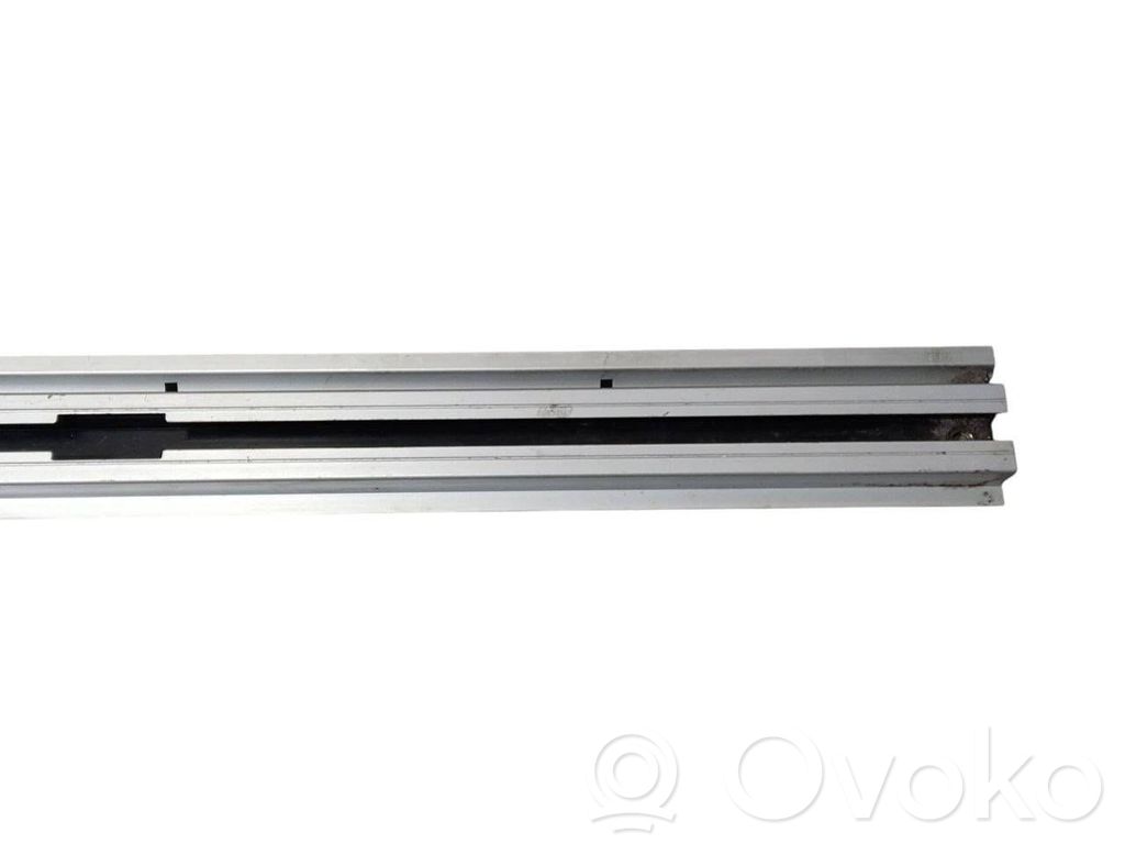 Cita veida salona detaļa