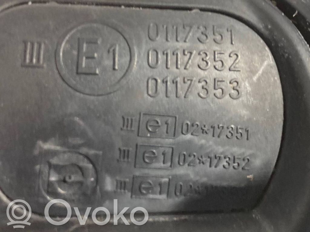 Mirror (electrically controlled)