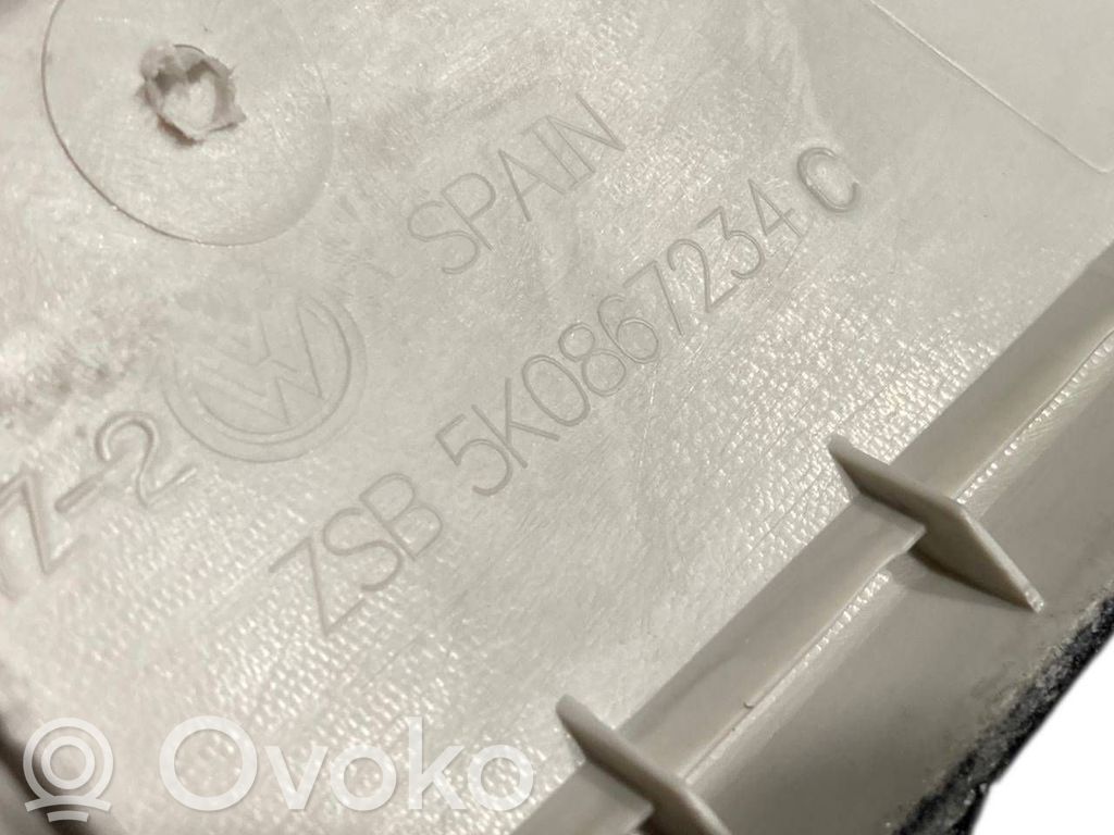 (A) statņa dekoratīvā apdare