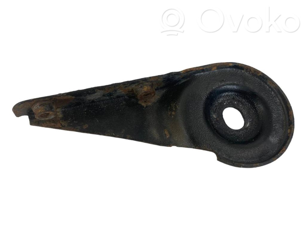 Aizmugurējā bufera atbalsta stienis