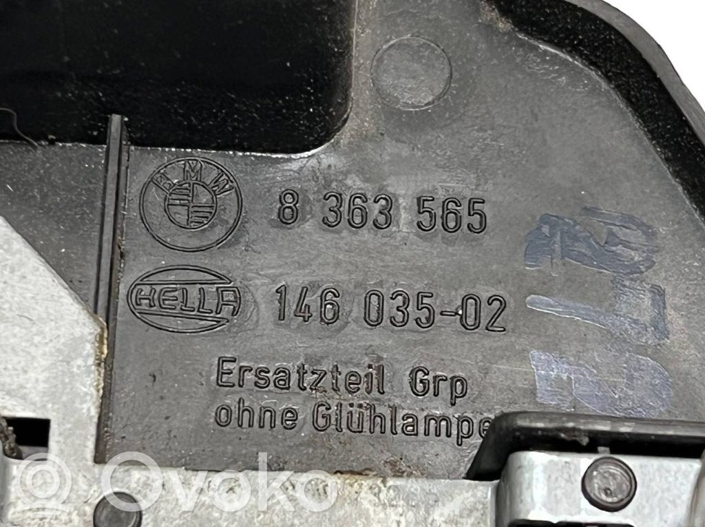 Aizmugures spuldzes vāka turētājs