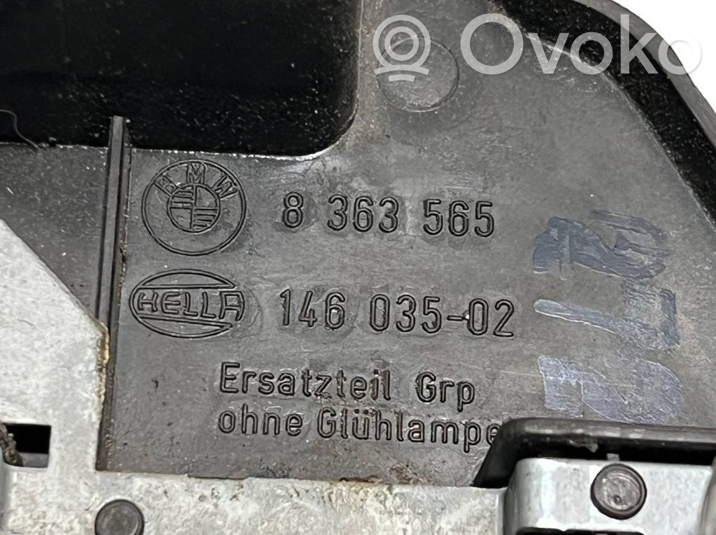 Aizmugures spuldzes vāka turētājs