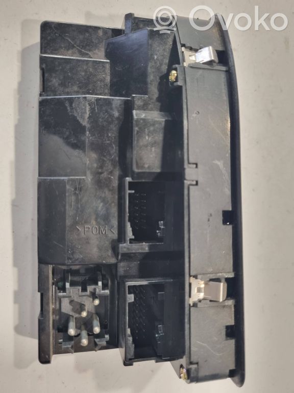 Power window switch