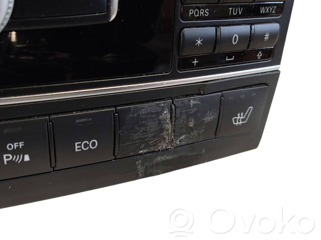 Radio / CD/DVD atskaņotājs / navigācija