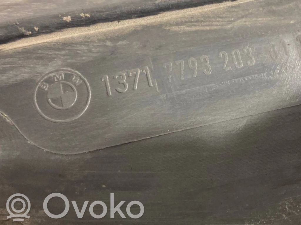 Gaisa filtra kastes vāks