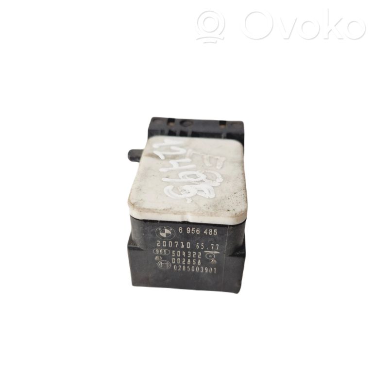 Airbag impact sensor