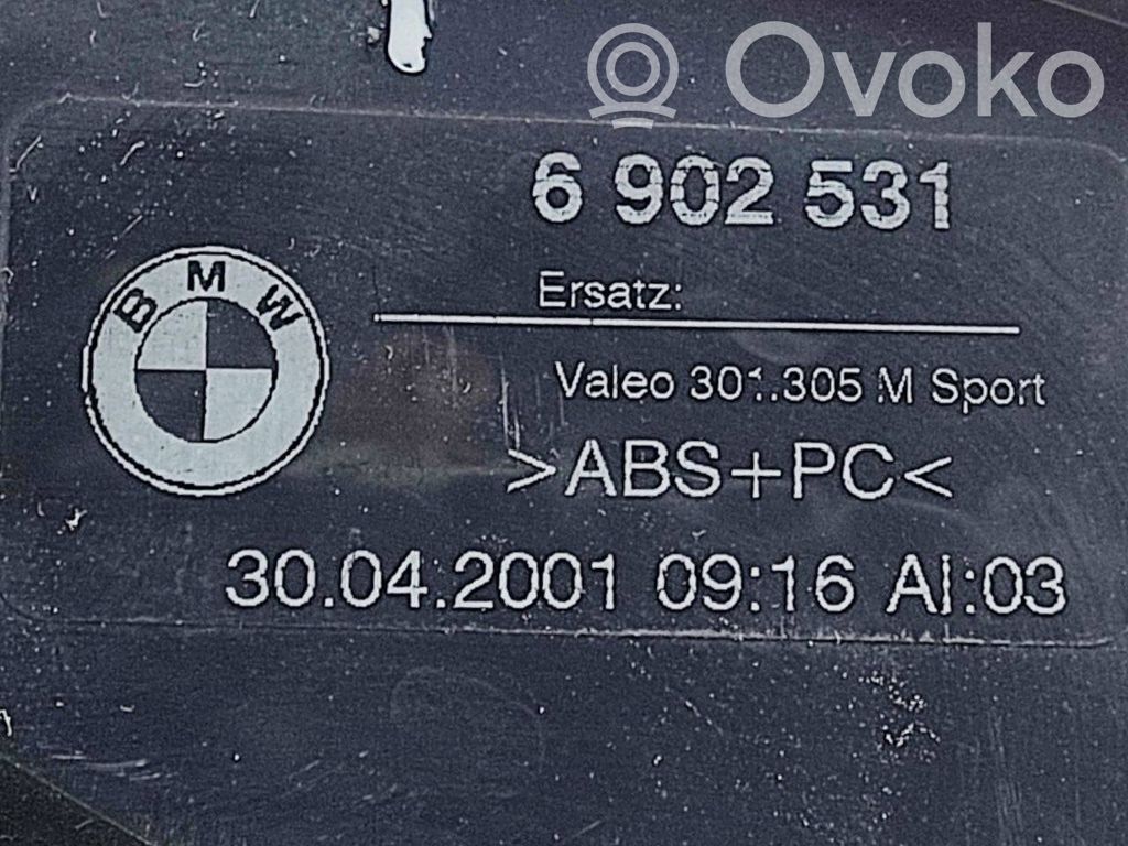 Aizmugurējais lukturis virsbūvē