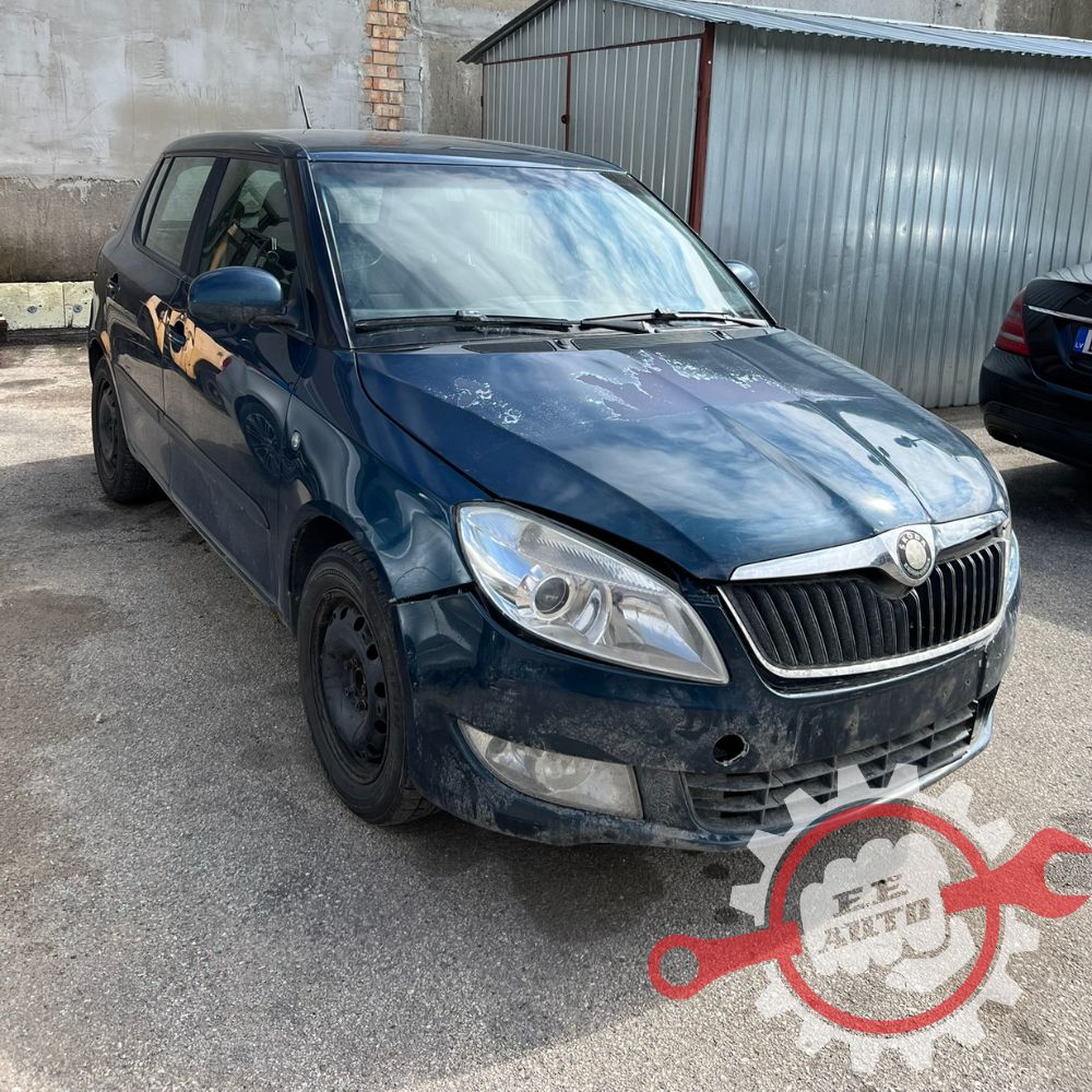 Skoda Fabia 2012 запасные части
