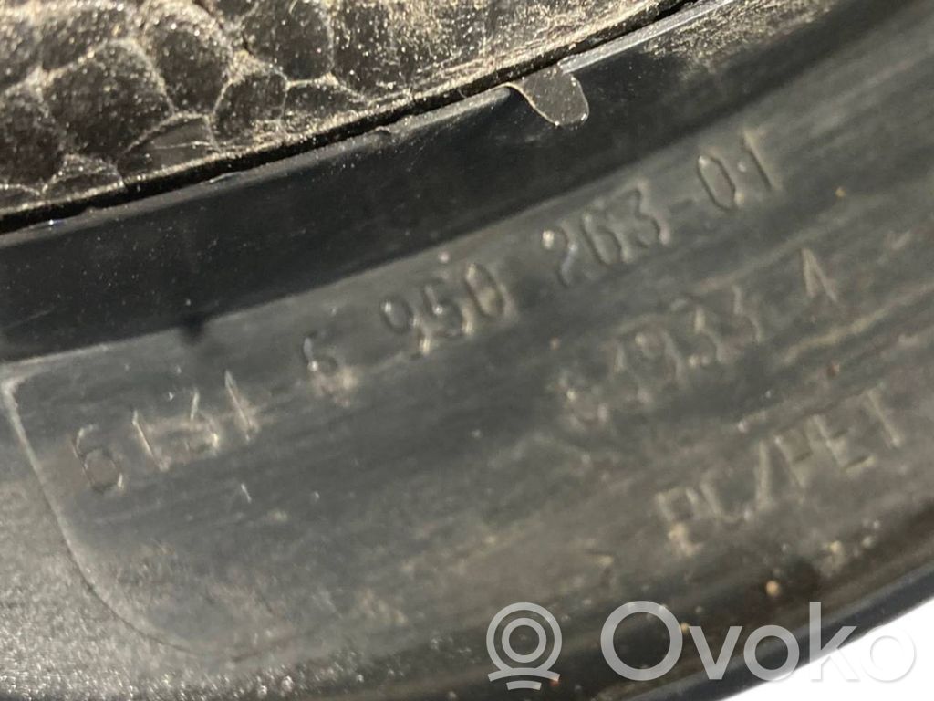 Stūres ass dekoratīvā apdare