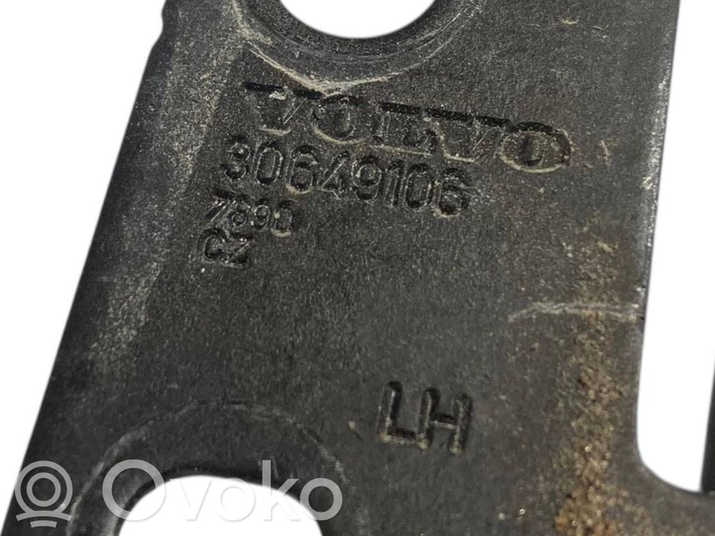 Aizmugurējā pārsega slēdzene