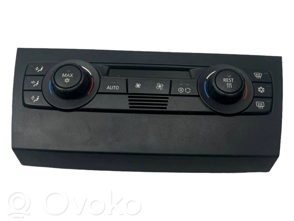 Air conditioning / climate control / interior heating control unit (in the passenger compartment)