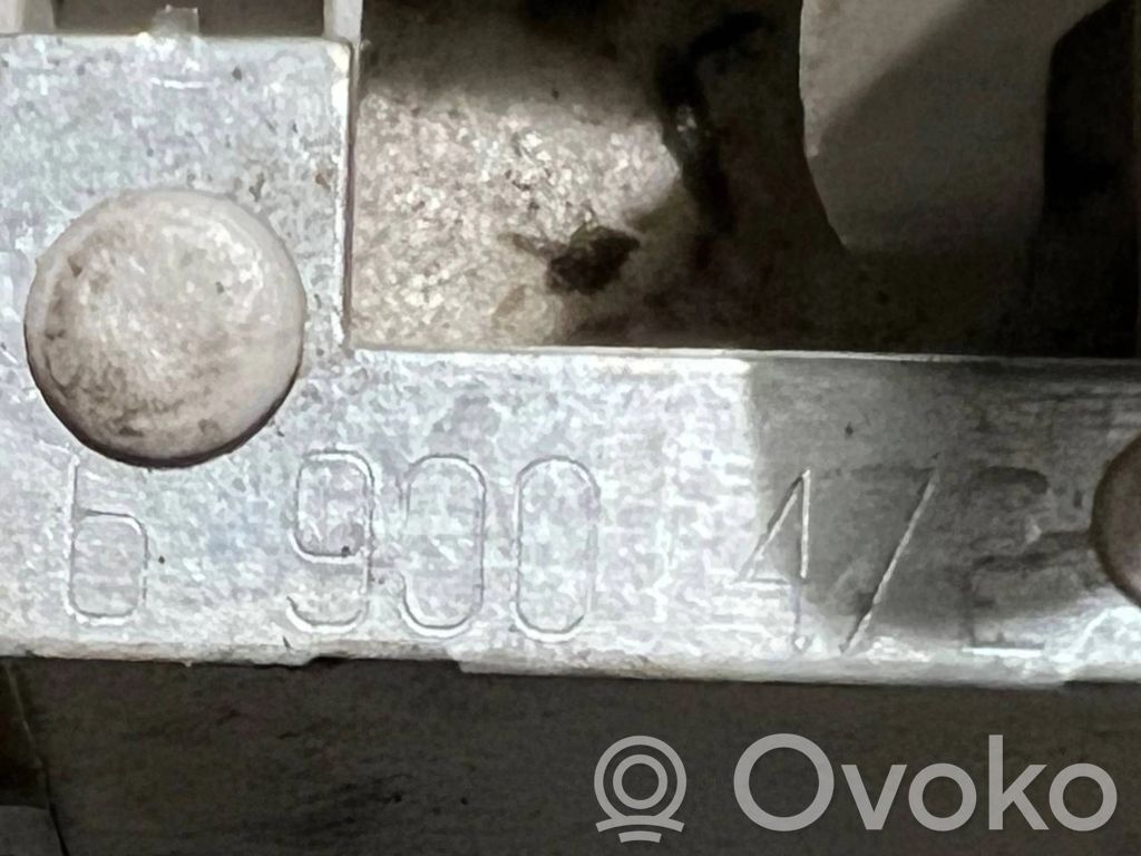 Aizmugures spuldzes vāka turētājs