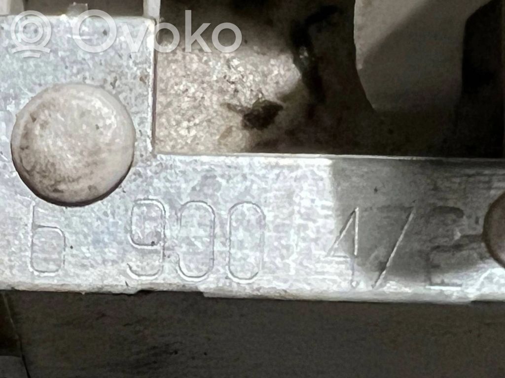 Aizmugures spuldzes vāka turētājs