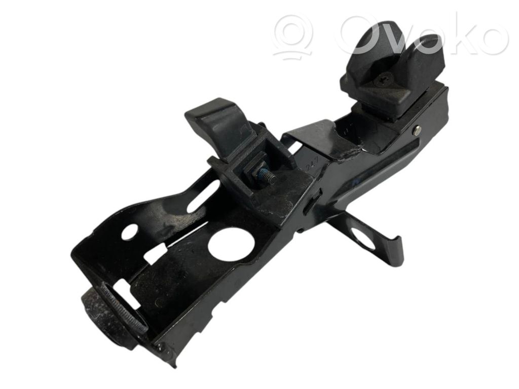 Roof lock