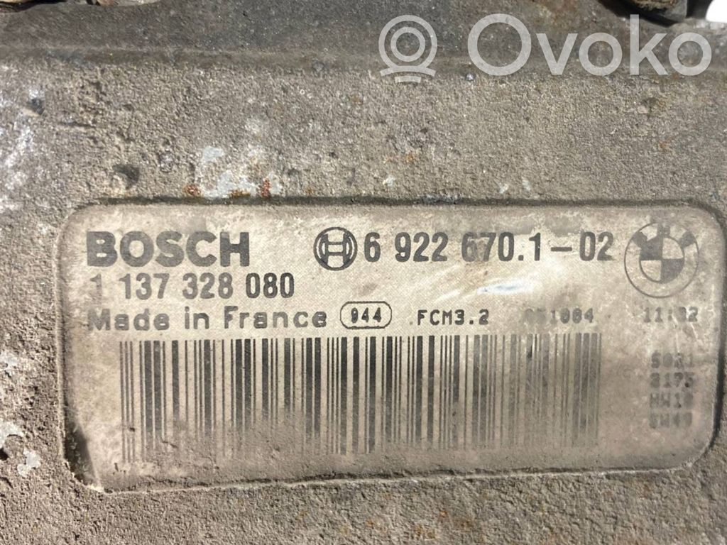 Elektrisks radiatoru ventilators