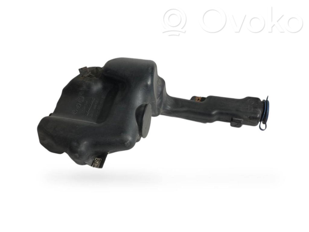 Window fluid tank