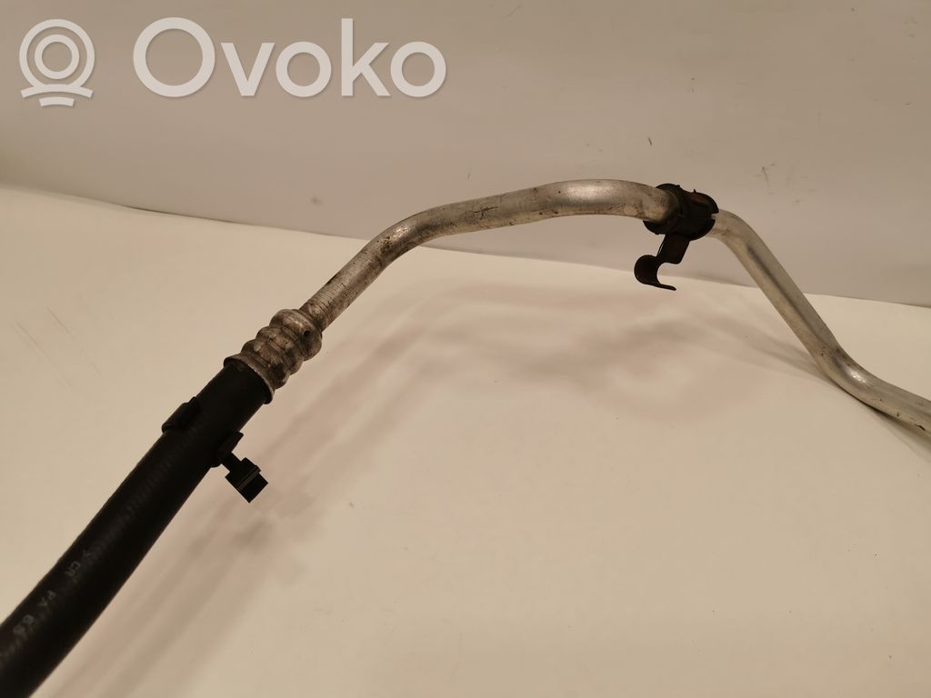 Air conditioner pipe(s) / hose(s)