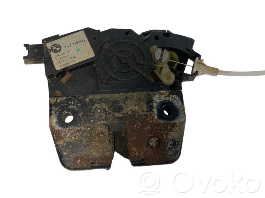 Rear cover lock