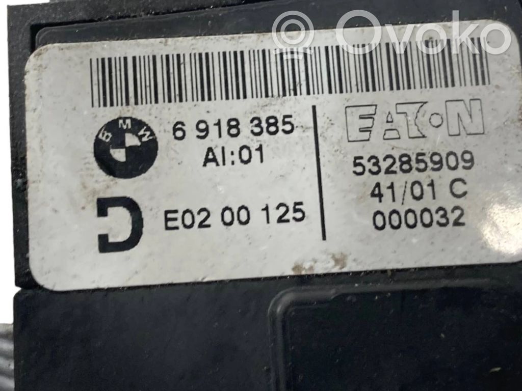 Seat adjustment switch(es)