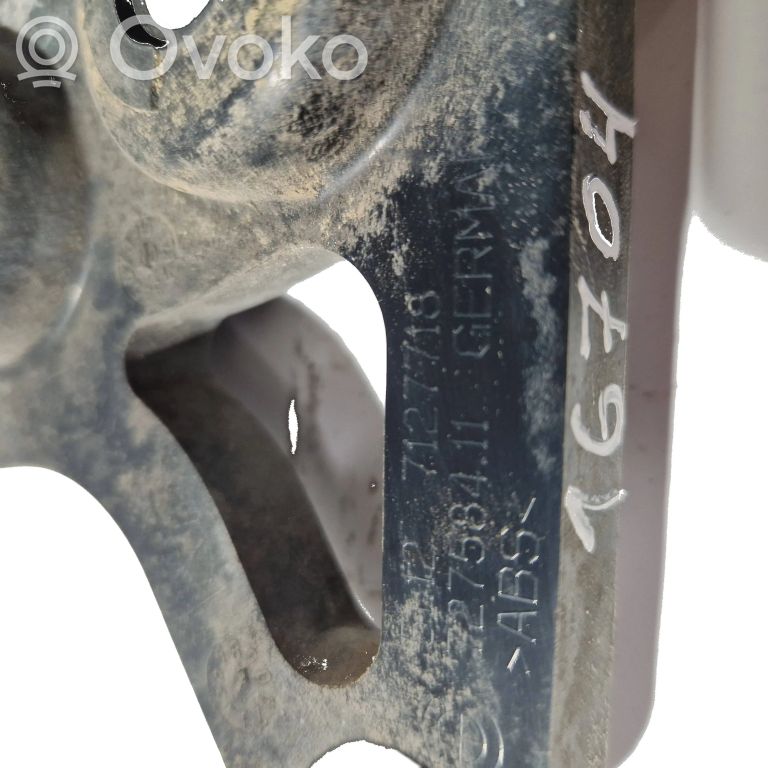 Rear bumper mounting bracket