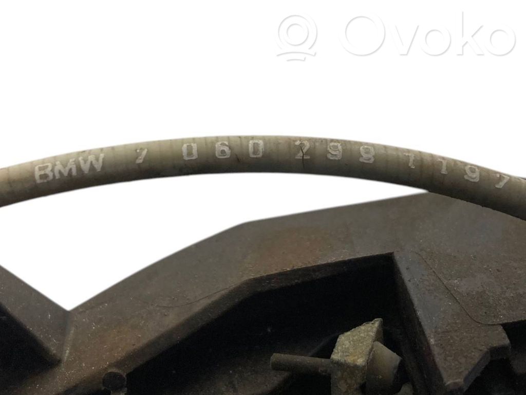 Aizmugurē turētājs / kronšteins ārējam atvēršanas rokturim