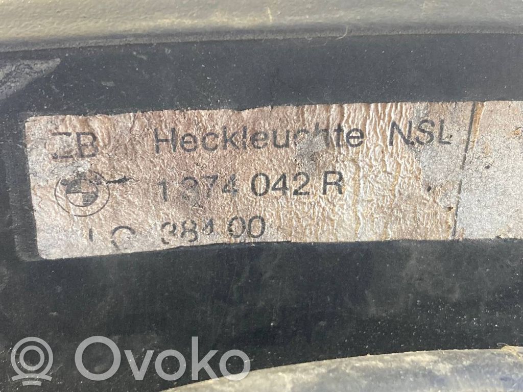 Задний фонарь в кузове