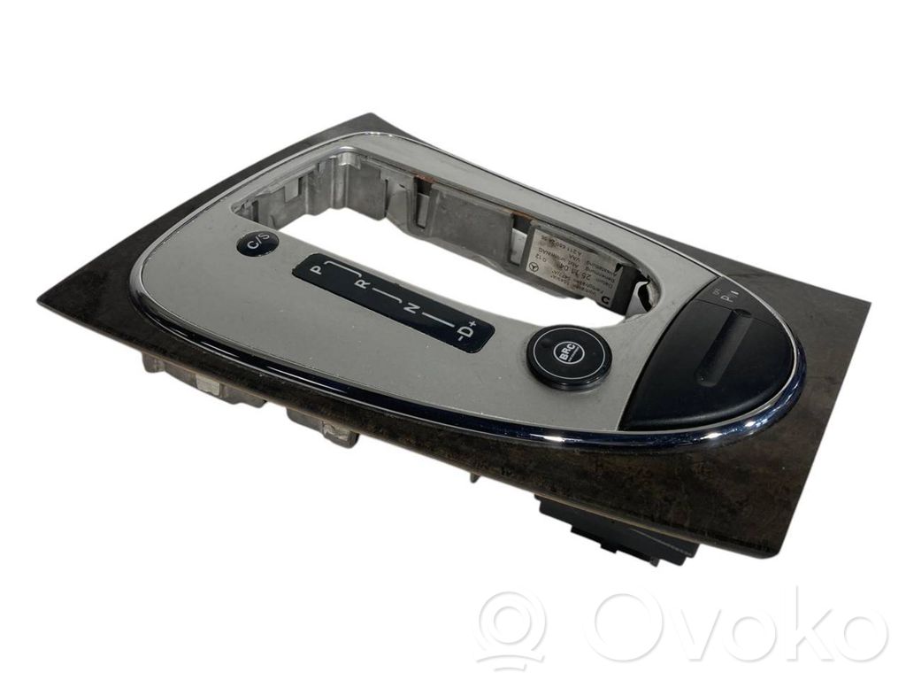 Salona dekoratīvās apdares komplekts