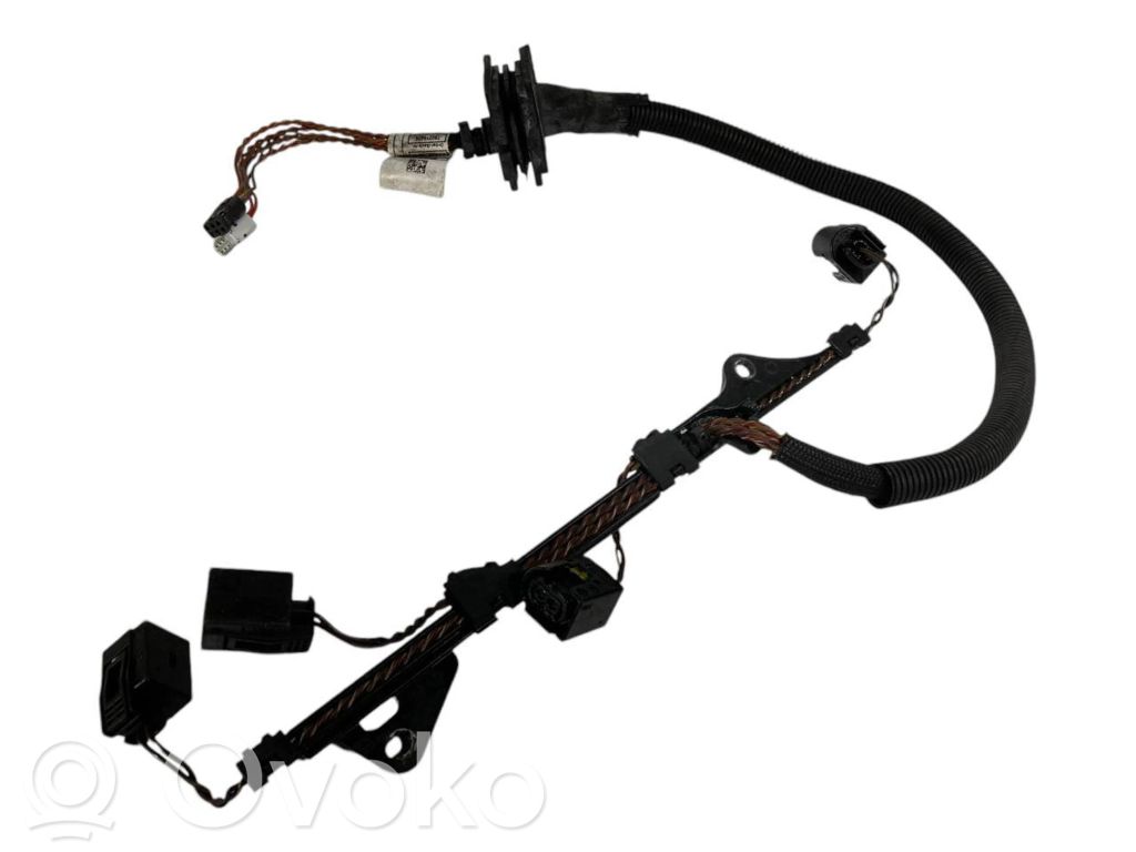 Fuel injector wires