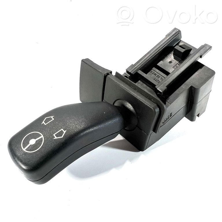 Steering wheel height control switch